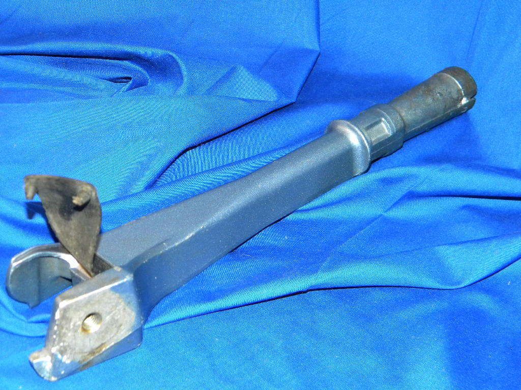 Johnson Evinrude OMC 9 9 15 hp tiller steering handle arm 320424 