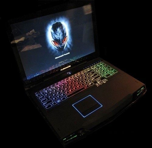 Alienware M17x, 2.0 Ghz Quad core,8GB,2x 1GB GTX 280M SLi,1TB Raid HDD 