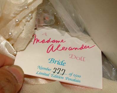 Madame Alexander Bride 21 Doll Porcelain Le RARE