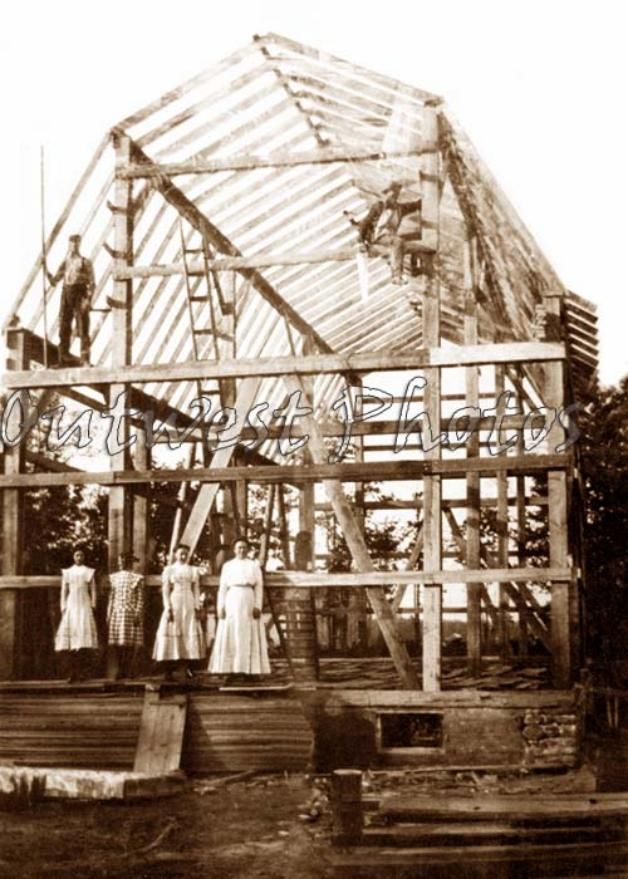 Old Barn Building Raising Construction Carpenter Farmer Neighbor Amish 