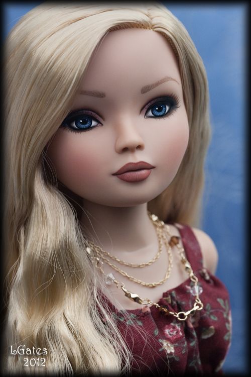 Bailey OOAK Ellowyne Repaint by Lisa Gates