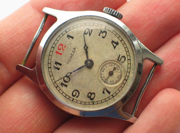 Old soviet POBEDA windup watch 15 Jewels 2Q 1952 *RED 12* Very good 