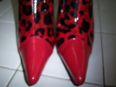 ALDI 10 Fashion Boots Womens size 8 Red & Black Knee High Stiletto 