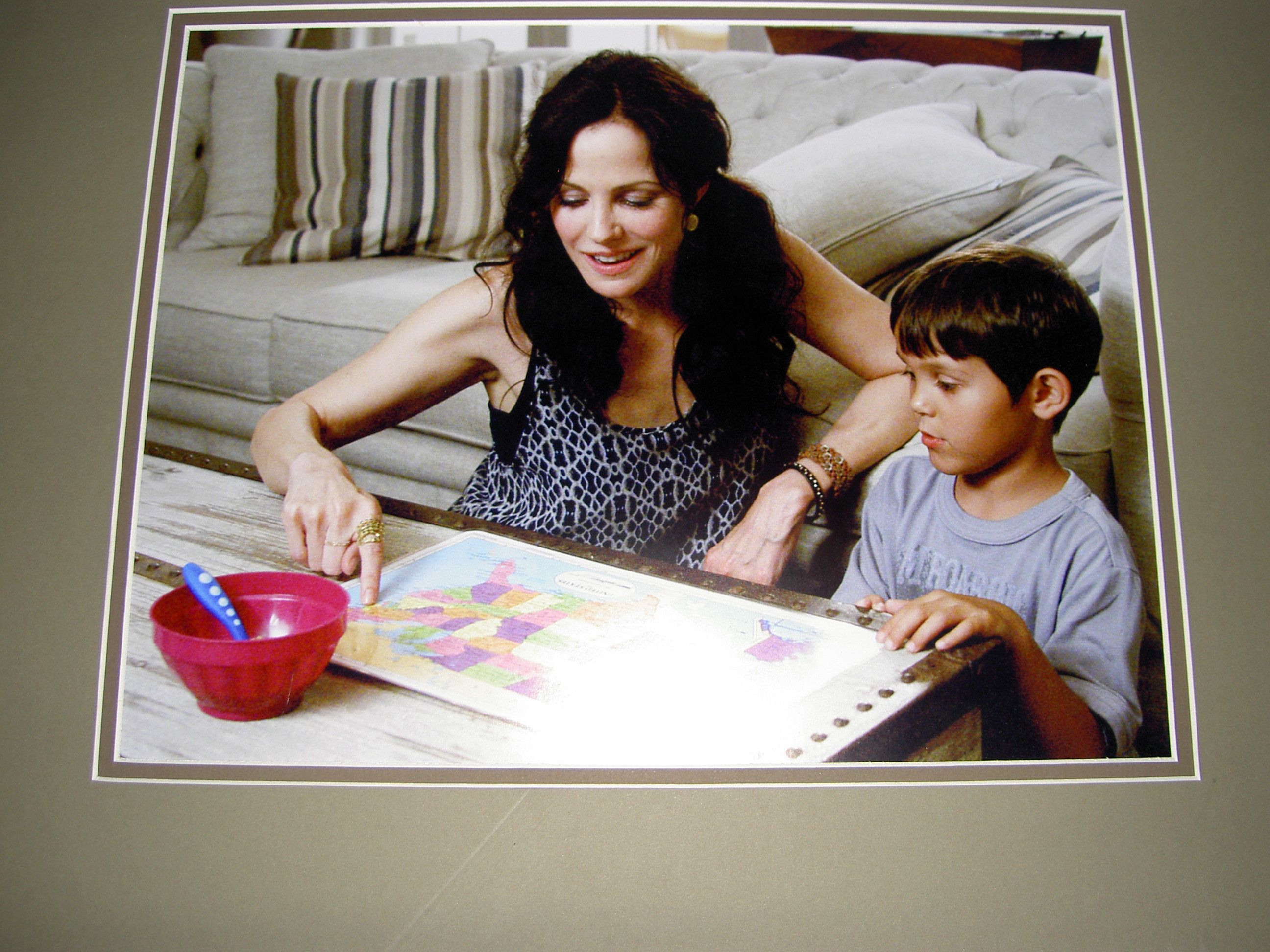 Mary Louise Parker & Alexander Gould WEEDS Photograph Set Dressing 