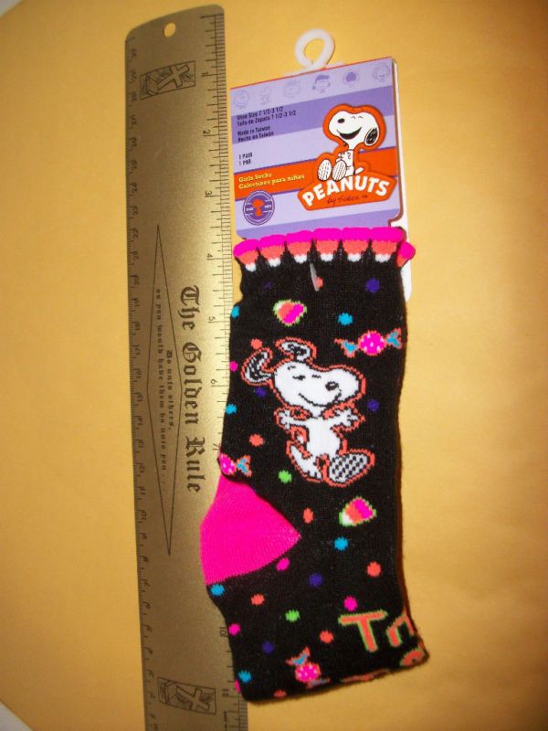 new snoopy peanuts pair girl sock halloween candy corn