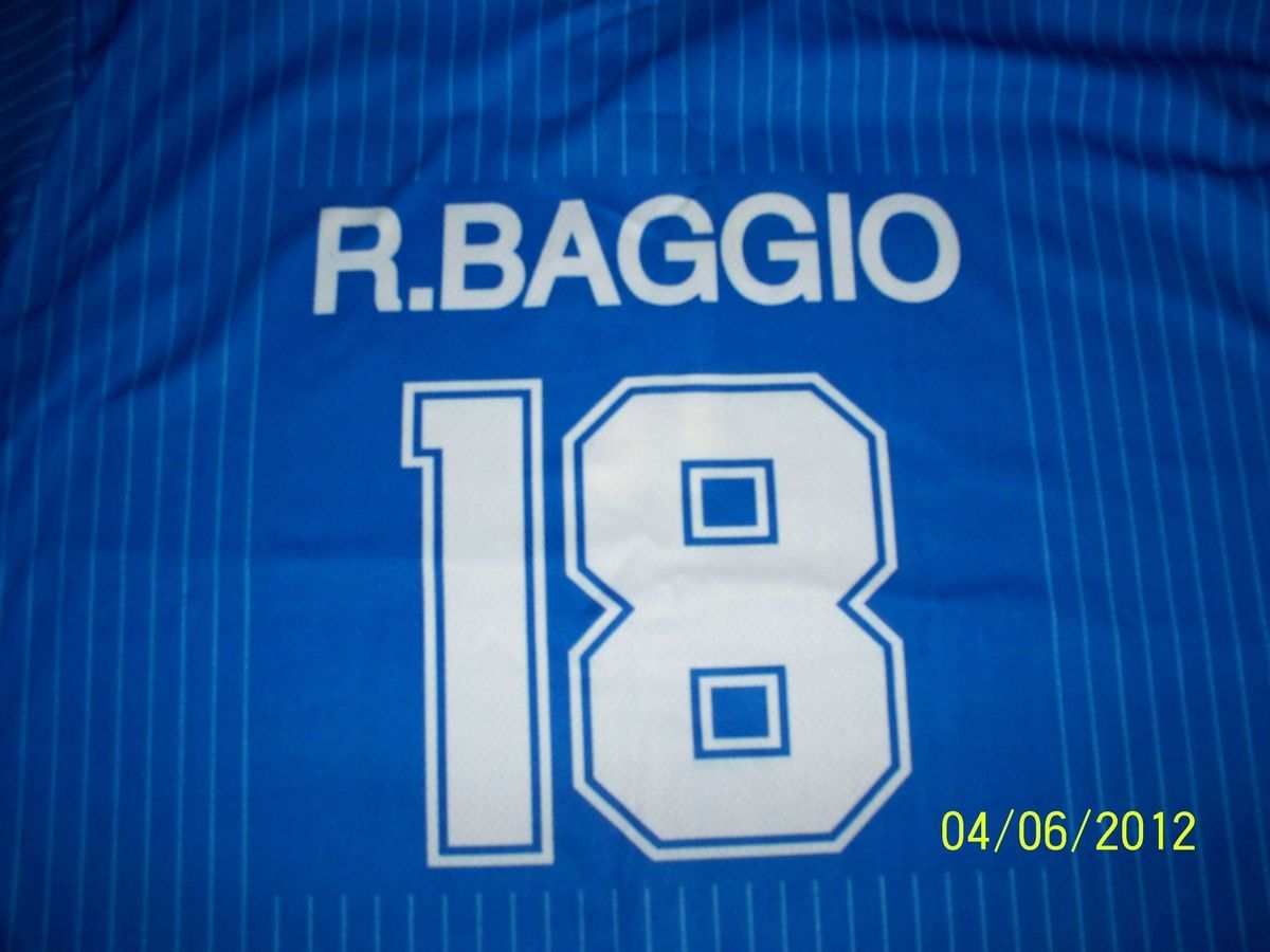 Vintage R Baggio Italia soccer Jersey perfect condition Football made 