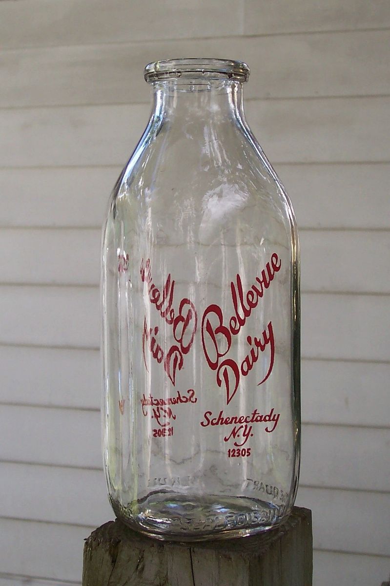 Bellevue Dairy Schenectady NY 1 Quart Glass Milk Bottle