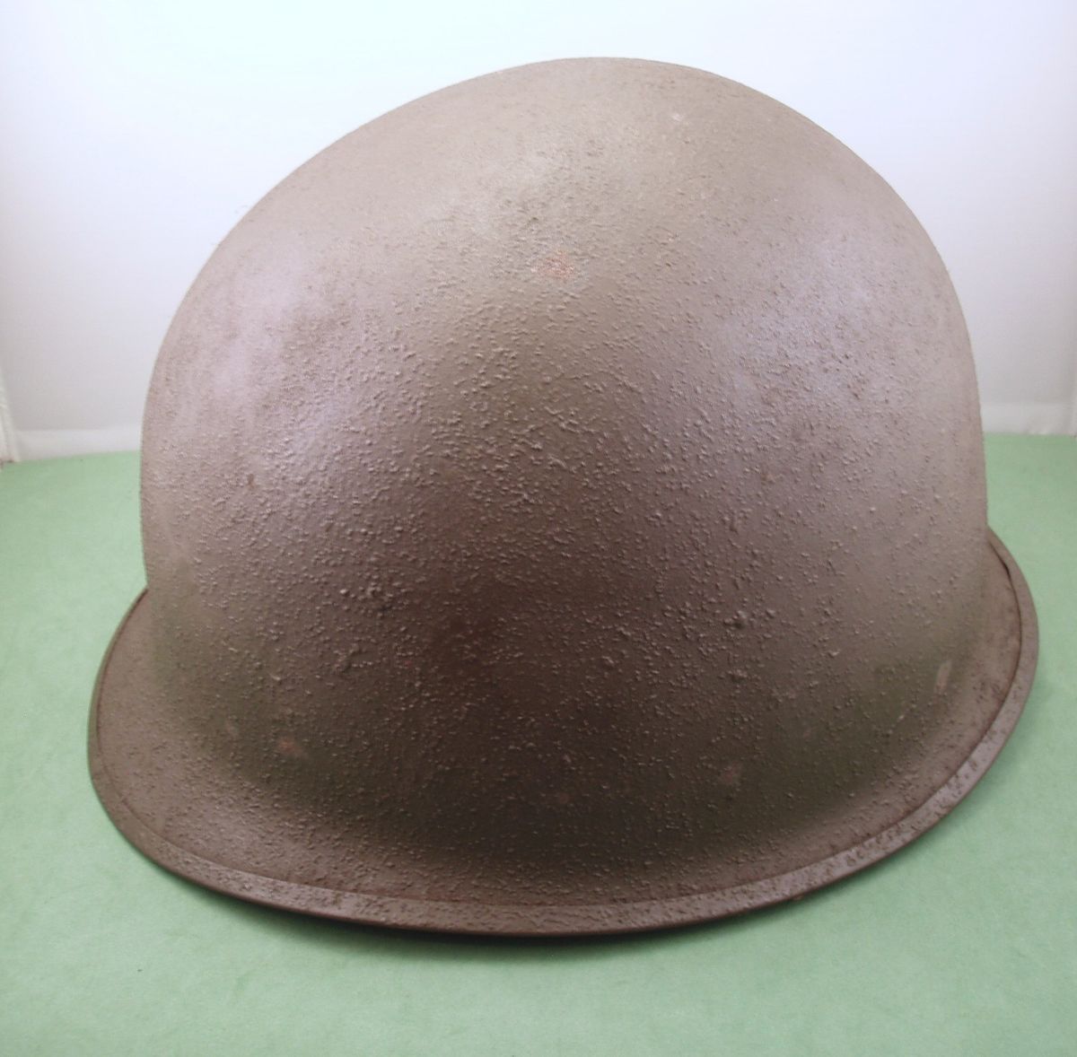 Vintage WWII US Army Fixed Bale Front Seam M1 Helmet w/ Chin Strap 