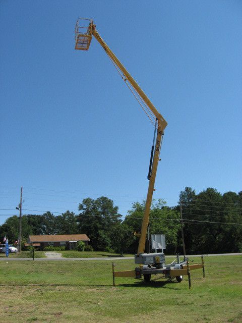 Bil JAX Workforce 47 Towable Boom Lift