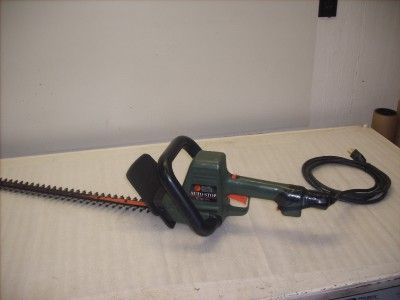 Black Decker 22 Auto Stop Electric Hedge Trimmer