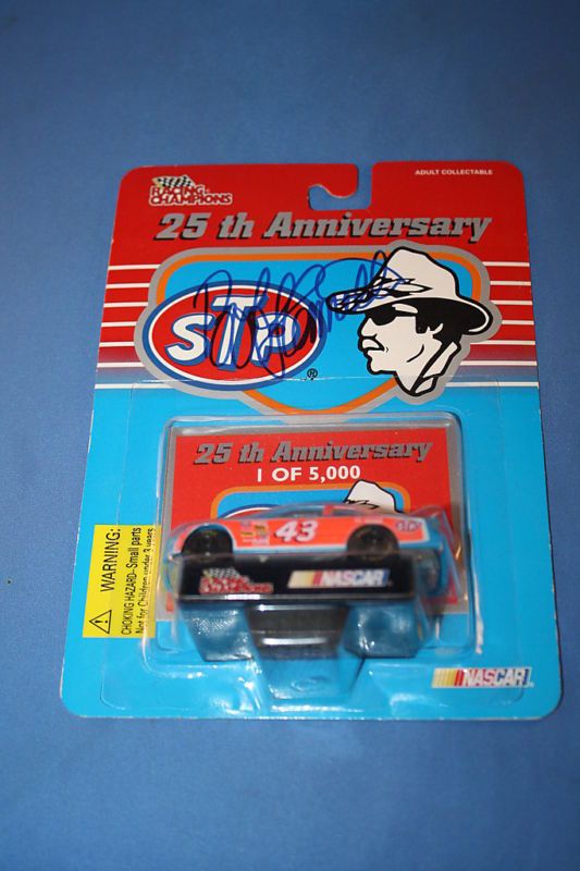 Bobby Hamilton Autographed STP 25th Anniv Petty Car 43