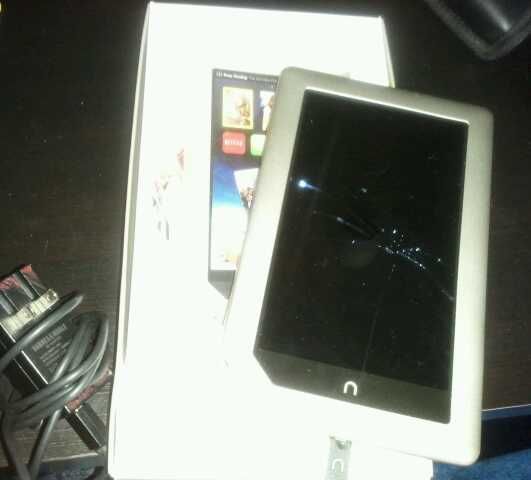 Barnes Noble Nook Tablet 8GB Wi Fi 7in Silver