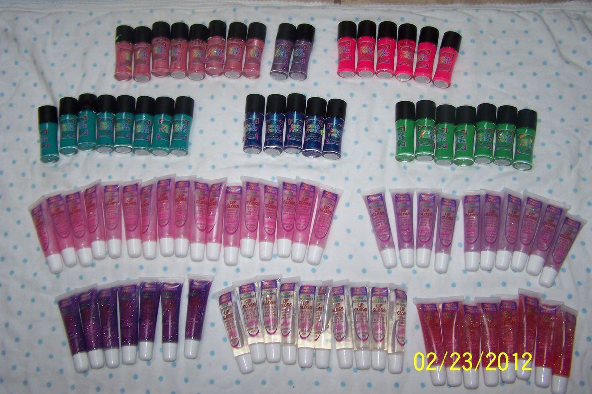 Mood Struck Color Changing Nail Polish & Lip Gloss 88 Total PC Great 