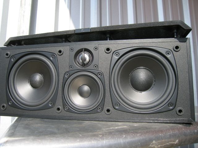 Boston Acoustics VR10 Center Channel speaker