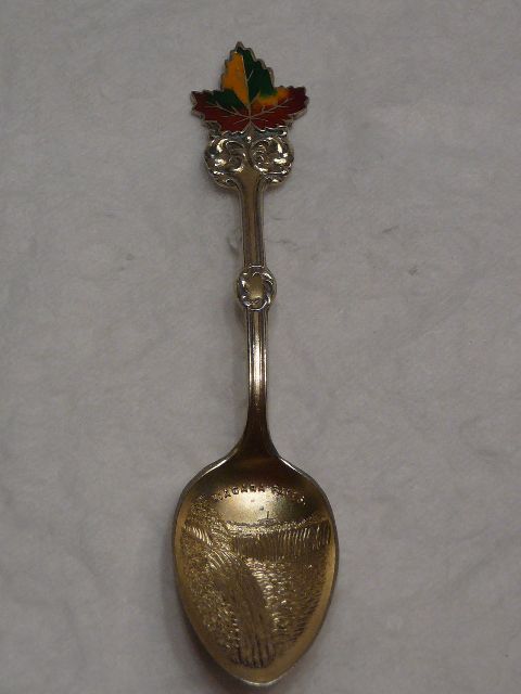 S20 CANADA NIAGARA FALLS STERLING SOUVENIR DEMITASSE SPOON ENAMEL 