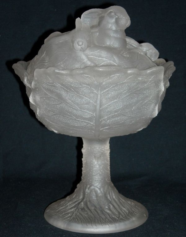 38 EAPG ANTIQUE RIVERSIDE GLASS CABBAGE LEAF AND RABBIT PEDESTAL 