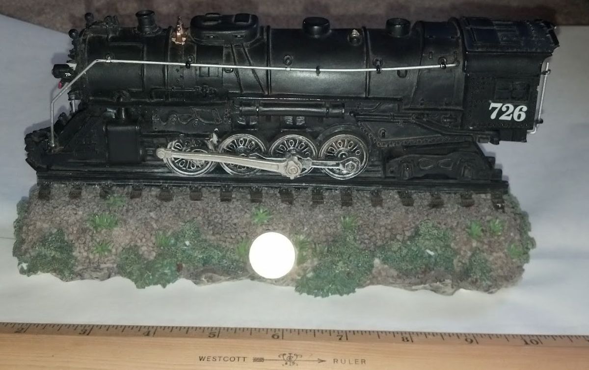 RARE VINTAGE Lionel Train #726 Berkshire   WindUp Music Box Limited 