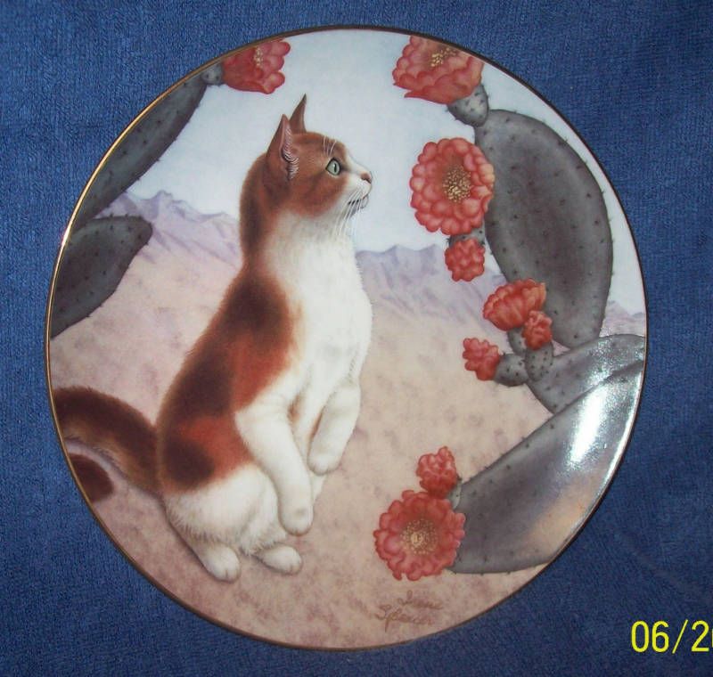  Danbury Mint Cats Flowers Collection Faux Paw Plate