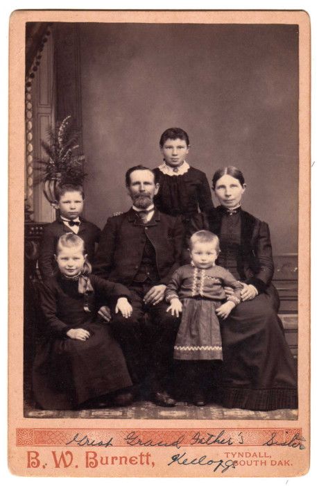 Cabinet Photo Family 4 Children Burnett Kellogg Tyndall SD