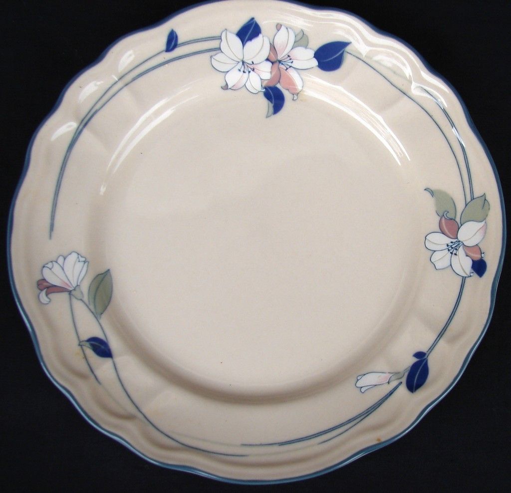 Epoch Noritake Apple Blossom Salad Plate S