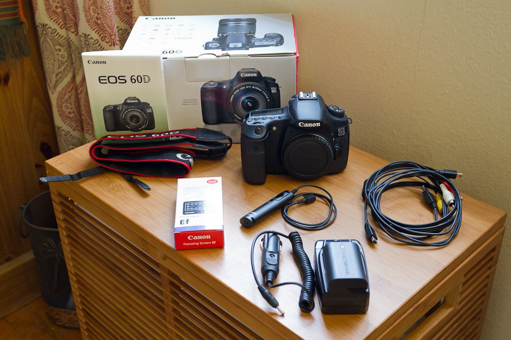 Canon EOS 60D 18 MP Digital SLR Camera Body EXTRAS Mint