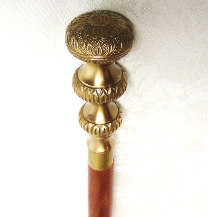   Edwardian Cane Walking Stick with Spiral Carved Wood Stick