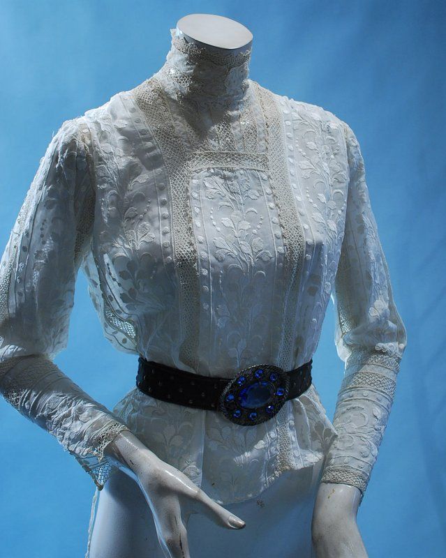 1900 Lovely Sweet Summer White Embroidered Vicky High Neck Blouse 