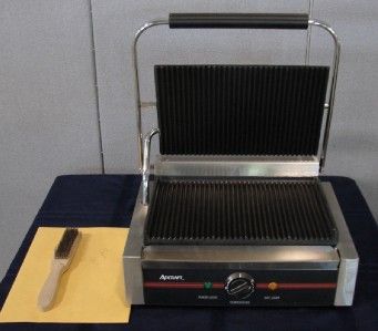 New Adcraft SG 811E Countertop Sandwich Panini Grill