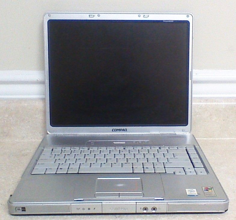 Compaq Presario M2000 in Computers/Tablets & Networking