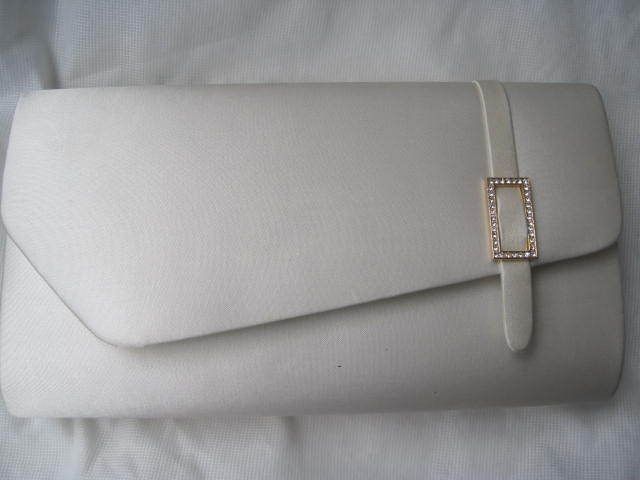 COLORFUL CREATIONS ELEGANT WHITE SATIN CLUTCH   BRIDAL  EVENING