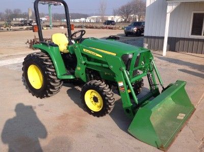 John Deere 3038E 4x4 Compact Tractor with 305 Loader Attachment Only