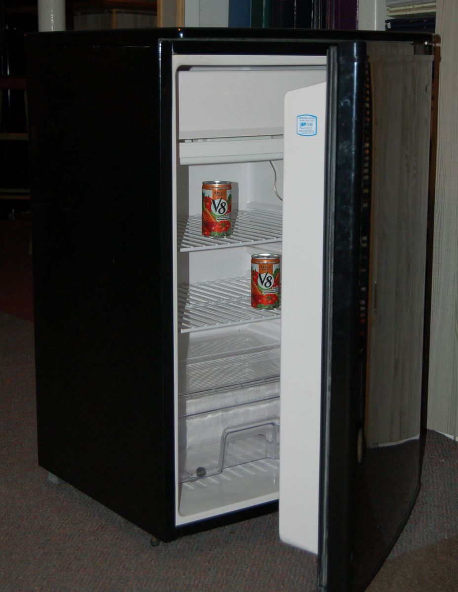  4 3 CU ft Compact Refrigerator