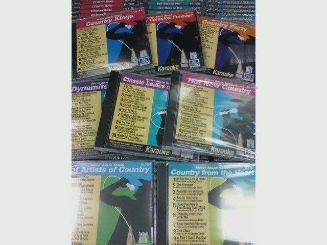 12 CD G Disc Country Hits Karaoke Set 120 Songs BLOW OUT DEAL STRAIT