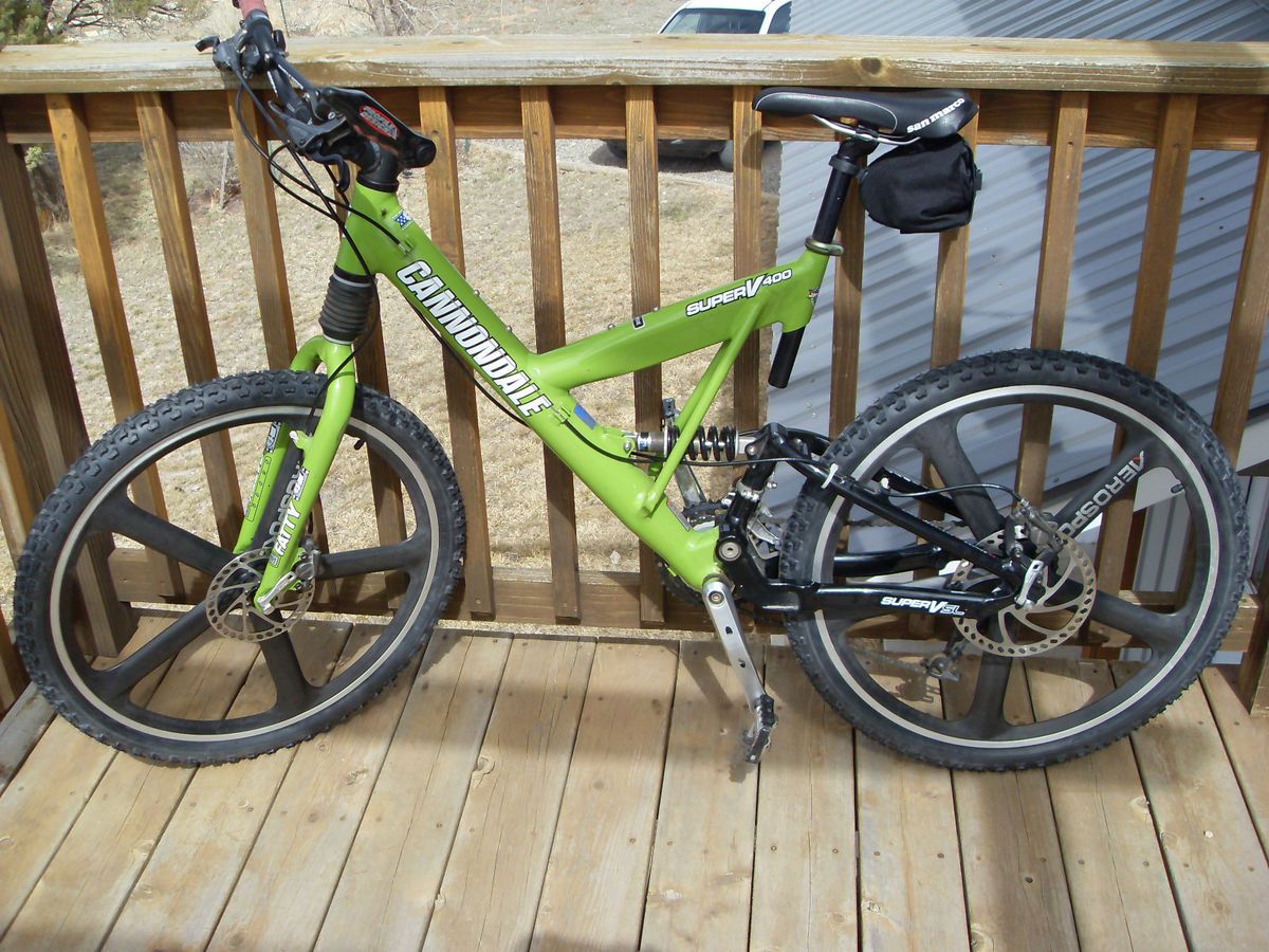 Cannondale super v 400 best sale mountain bike