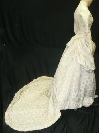 Superb Orig Vtg Victorian Winter Brocade Wedding Gown Dress Long Train