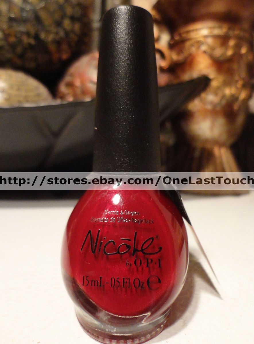 NICOLE OPI~Kardashian Kolor~KEEPING UP WITH SANTA Nail Polish/Enamel~#