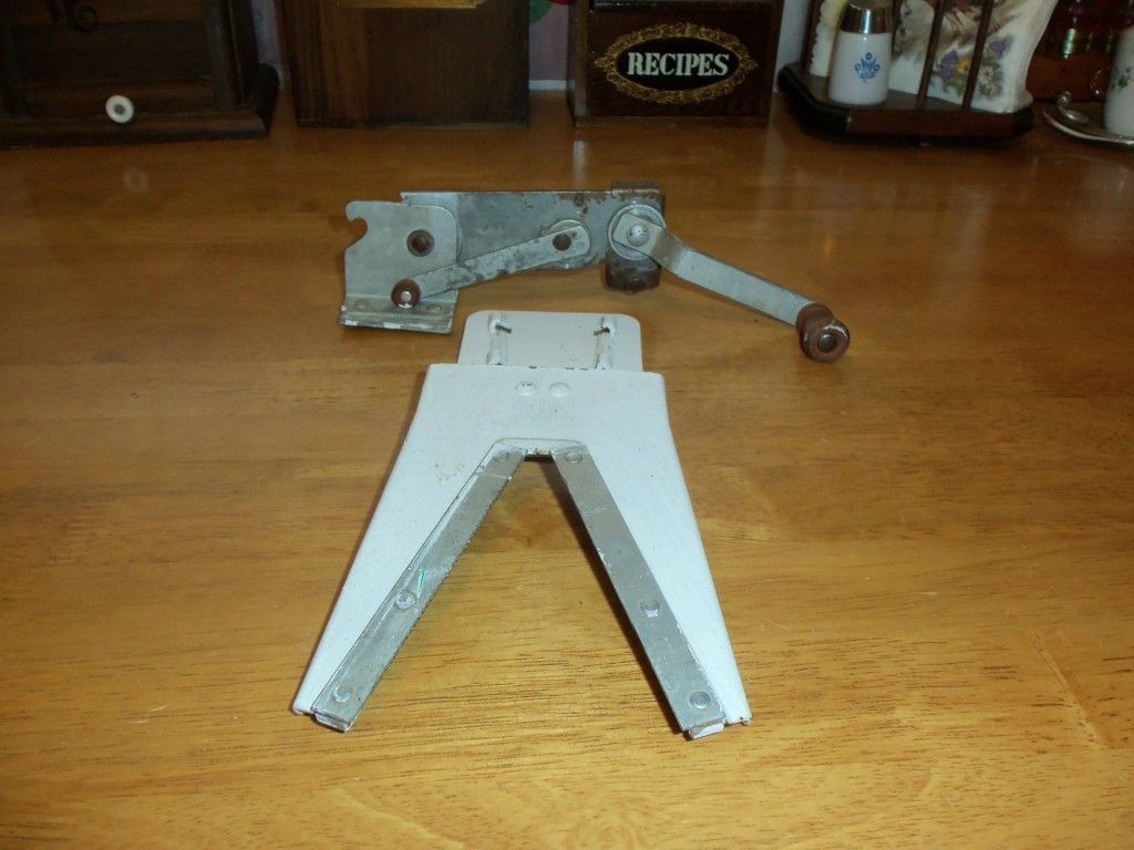 Vintage Zim Deluxe Can Jar Opener Model 11