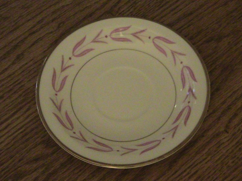 SAUCER DERWOOD W S GEORGE PINK WHITE DINNERWARE