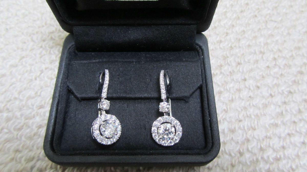 100 Graff Dimond Earrings 18K White Gold