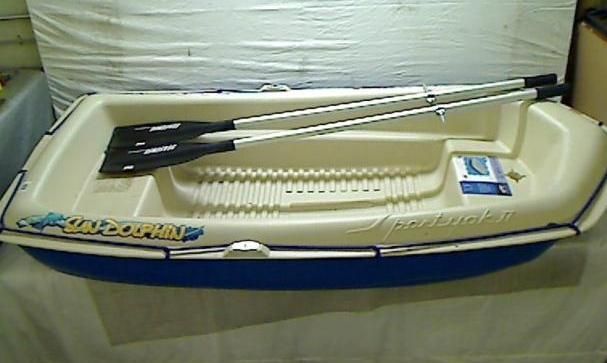 KL Industries Sportyak Dinghy with Oars $500 00 TADD