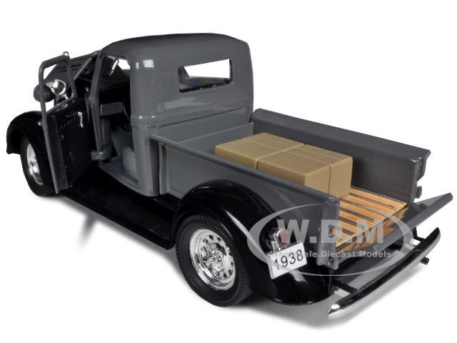  Truck Gray 1 32 Diecast Model Car by Signature Models 32392