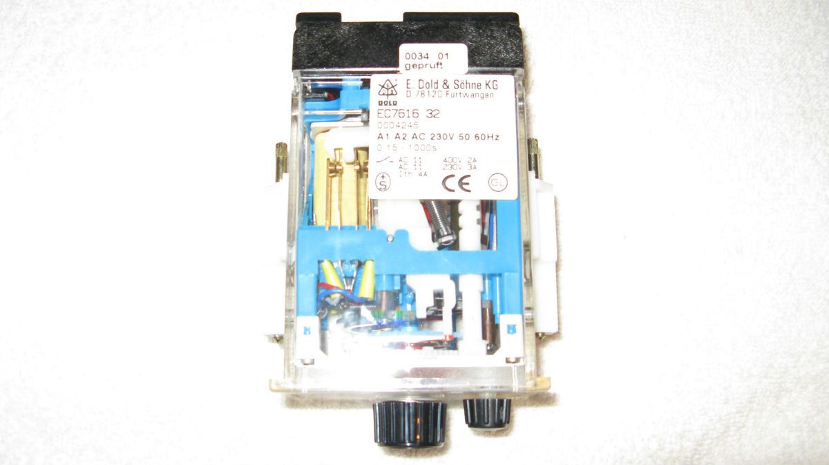 Dold Sohne EC7616 32 AC50 60HZ 24V 0 15 1000S Timer Multi pole relay