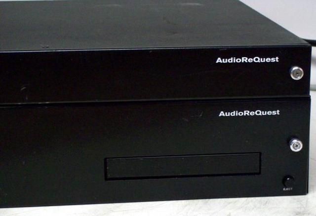  arq Zone Multi Source Expander and arq 2 Digital Music Server