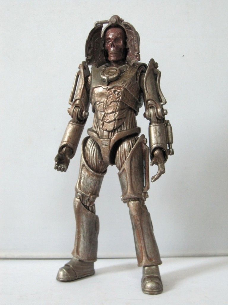 W01 Dr Doctor Who Cyberman Pandorica Guard Figure