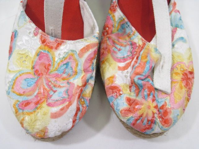 Eric Michael Floral Ankle Strap Platform Wedges Sz 38 8