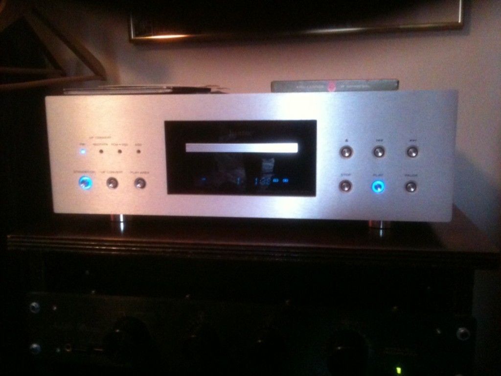 Esoteric SA 60 CD SACD Universal Player