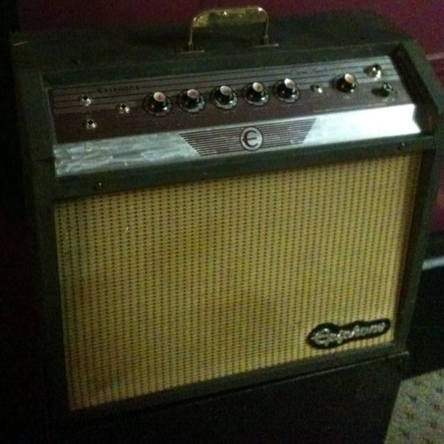  Epiphone Devon Tremolo Tube Amp