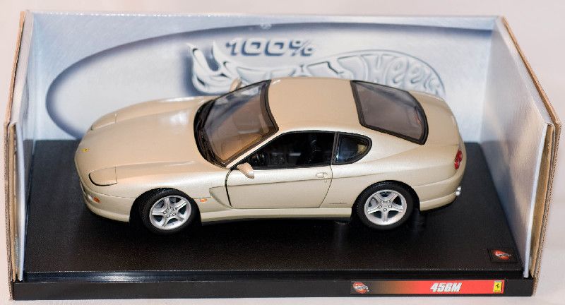 Hot Wheels 1 18 Ferrari 456M Champagne