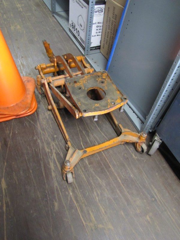 Transmission Floor Jack Automotive Service Lift