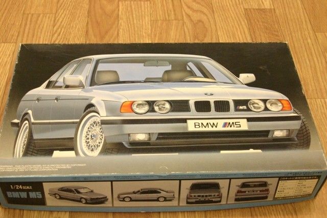 Fujimi BMW M5 1 24 Scale Model Kit